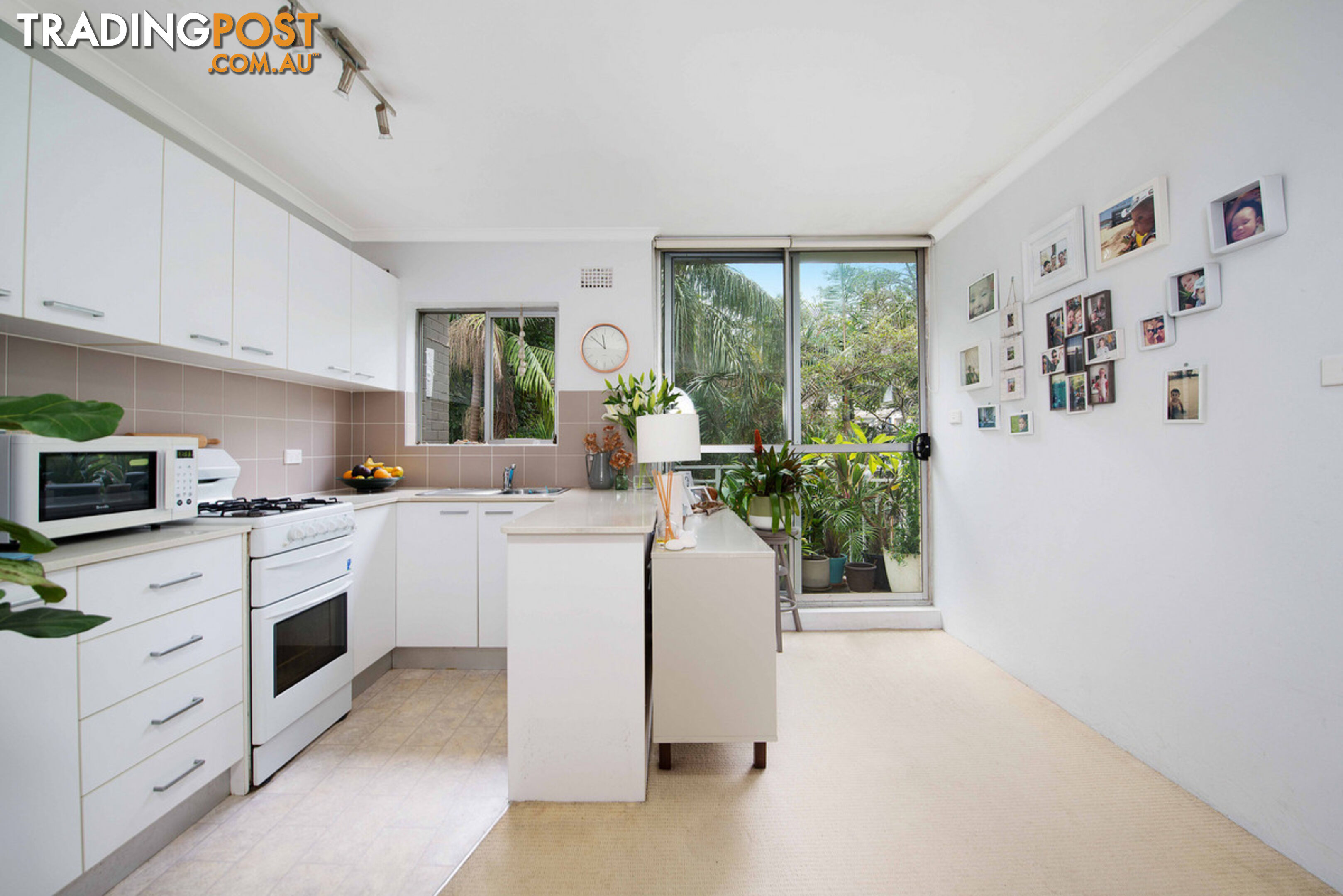 8/13 Fairway Close MANLY VALE NSW 2093