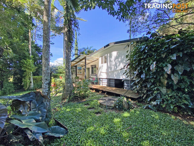 92 Russell Road LAKE EACHAM QLD 4884