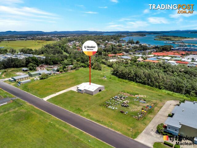 4B Fairtrader Drive YAMBA NSW 2464