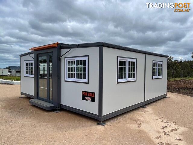 Unused 2023 Expandable Container House with Ensuite,