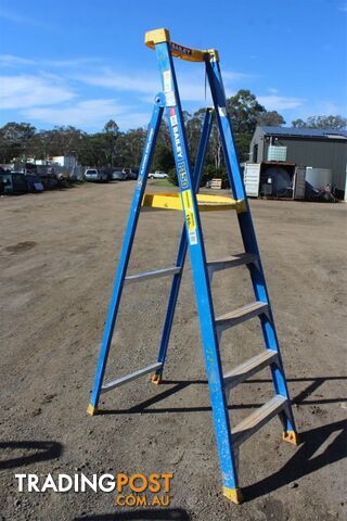 Bailey P150-5 FG Fibre Glass Platform Step Ladder