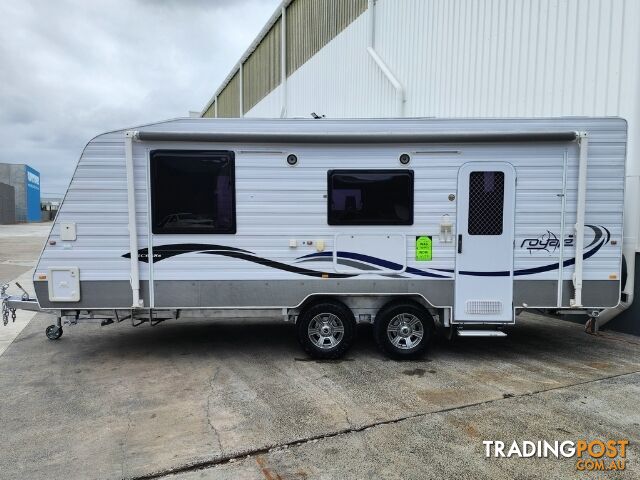 2011 WINDSOR ROYALE CARAVAN