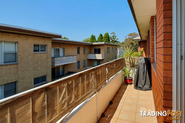 10 21 Wharf Road GLADESVILLE NSW 2111