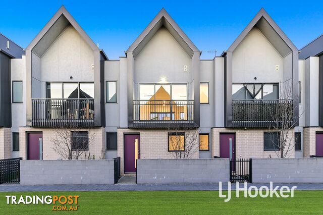 12 Ripplebrook Walk PAKENHAM VIC 3810