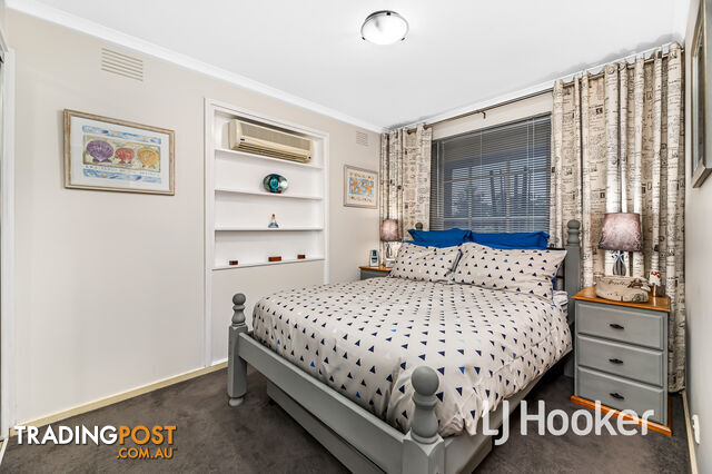 6 Robin Court PAKENHAM VIC 3810