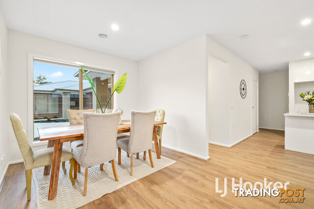 2/152 Duncan Drive PAKENHAM VIC 3810