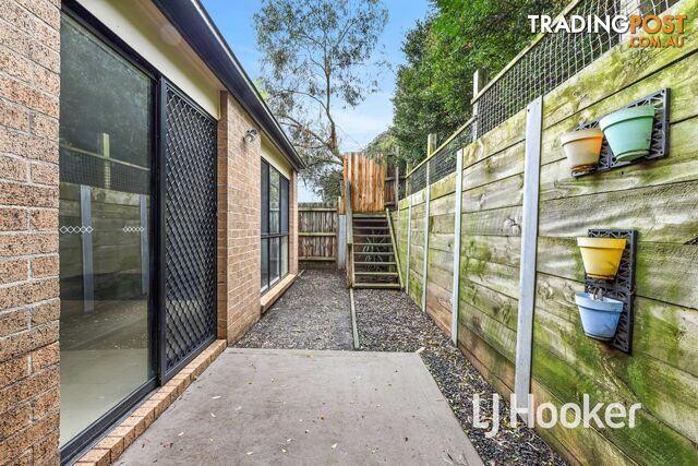 3/4 McClenaghan Place PAKENHAM VIC 3810