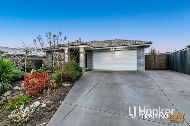 12 Violet Street BUNYIP VIC 3815