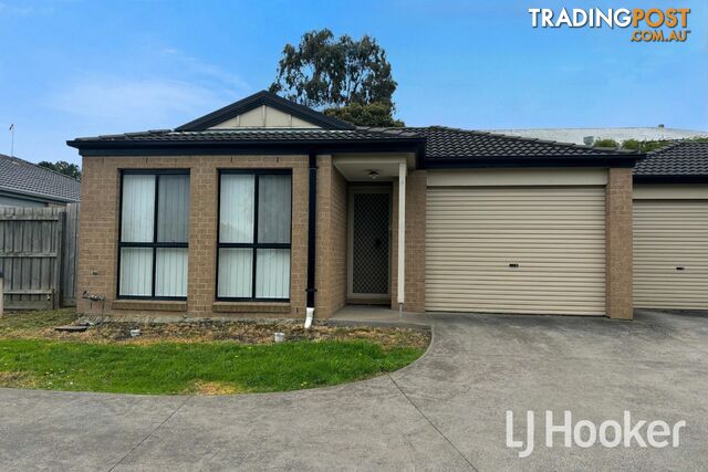 1/4 McClenaghan Place PAKENHAM VIC 3810