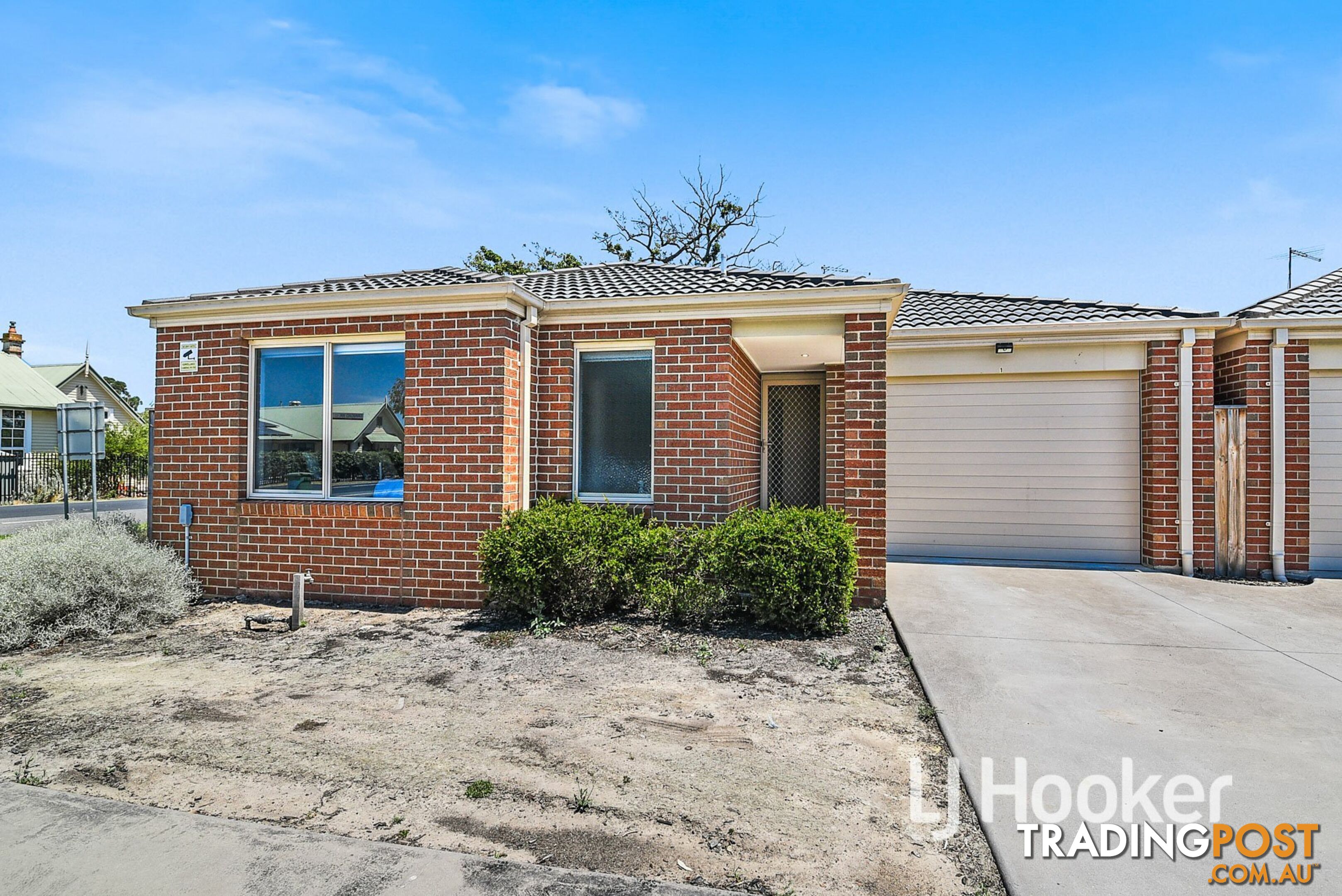 1 Trinidad Walk PAKENHAM VIC 3810