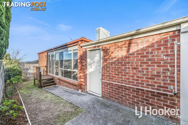 3/3 Hale Place PAKENHAM VIC 3810