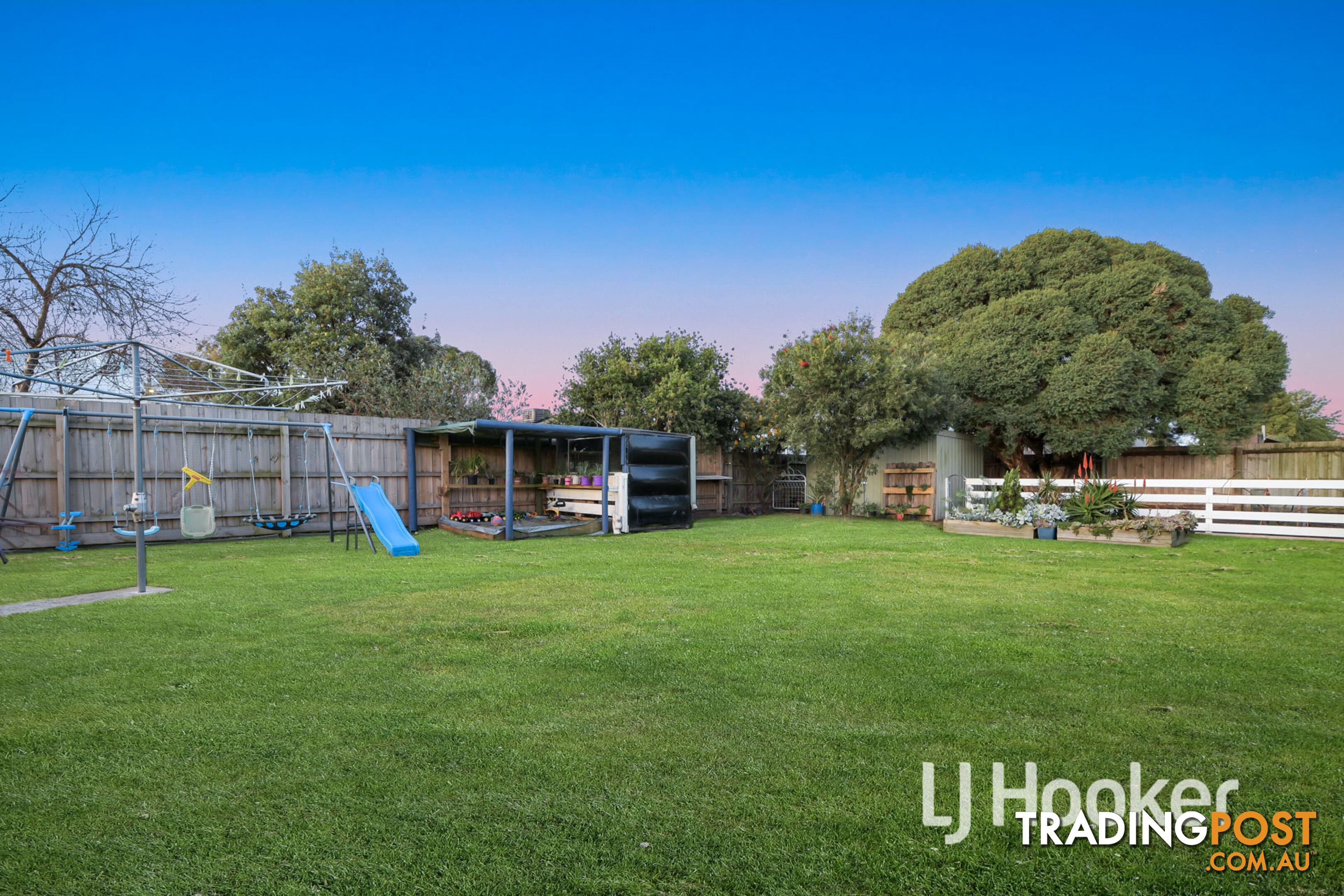 1 Bluegrass Crescent PAKENHAM VIC 3810