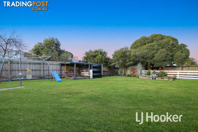 1 Bluegrass Crescent PAKENHAM VIC 3810