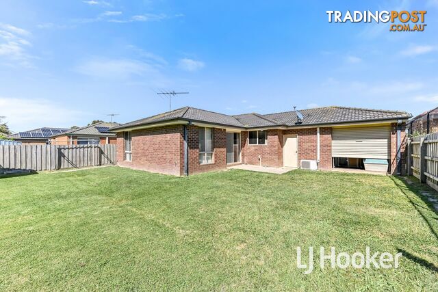 16 Rossi Close PAKENHAM VIC 3810