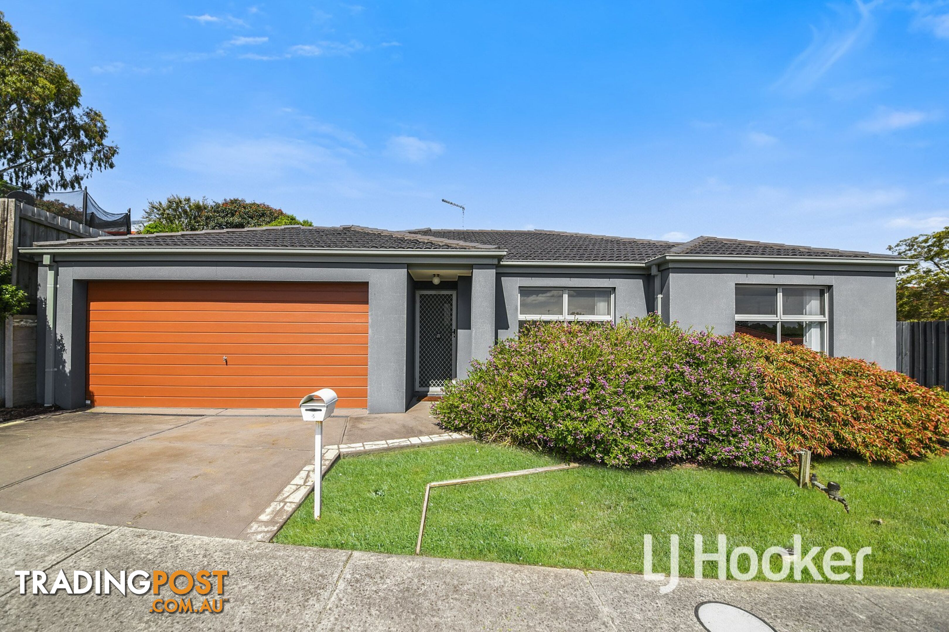 6 McClenaghan Place PAKENHAM VIC 3810