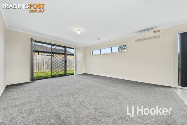 6 McClenaghan Place PAKENHAM VIC 3810