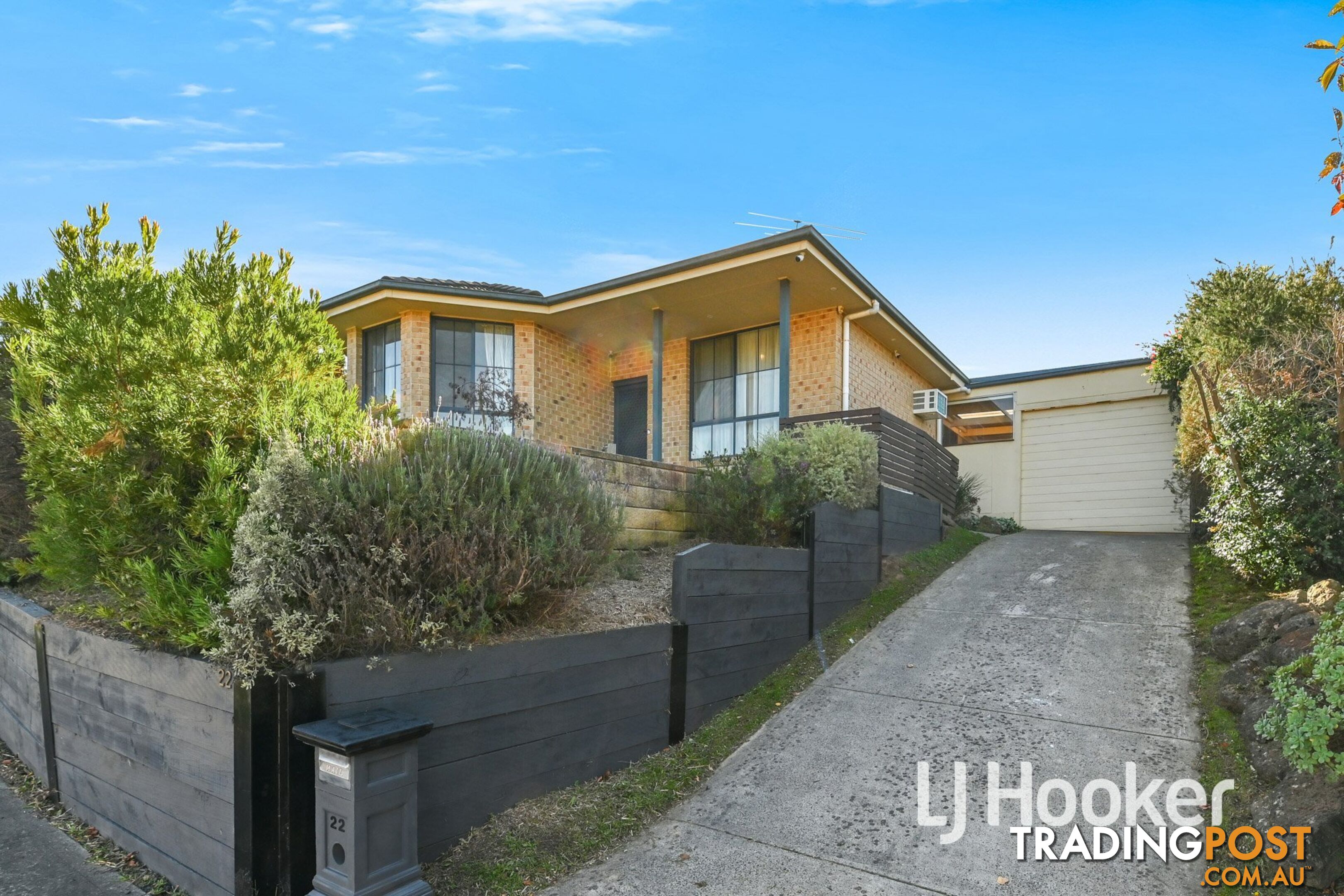 22 Ash Crescent PAKENHAM VIC 3810