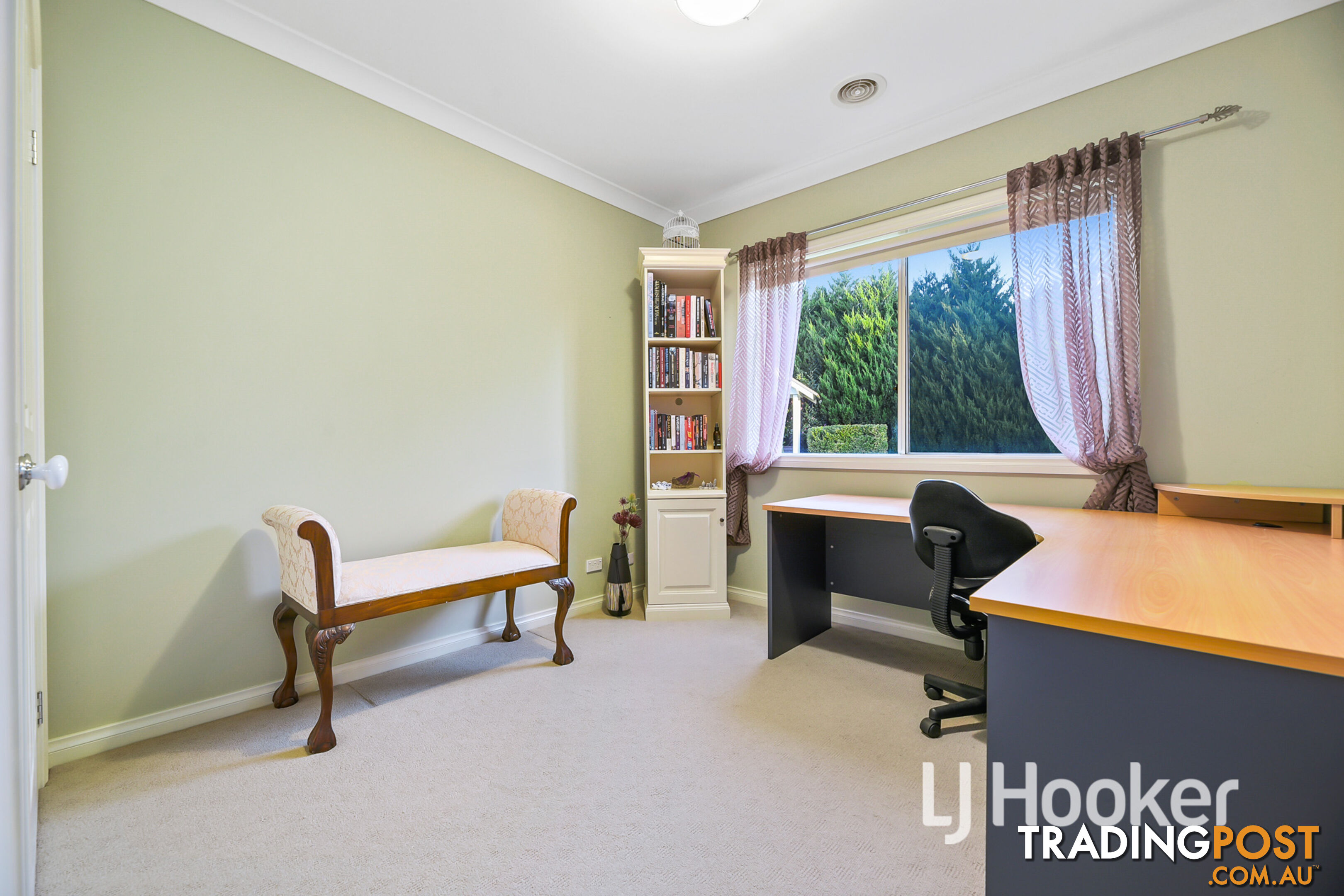 10 Michigan Grange PAKENHAM VIC 3810