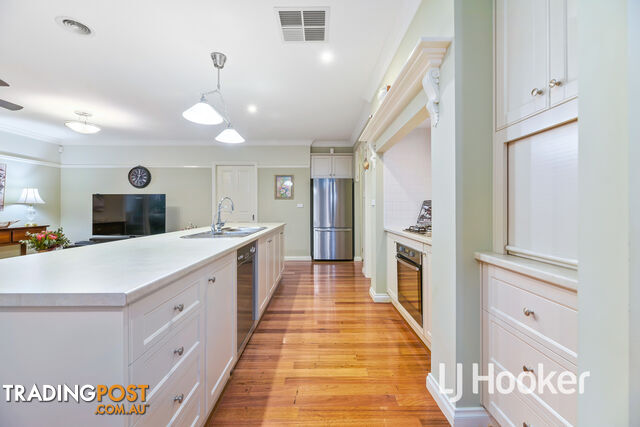 10 Michigan Grange PAKENHAM VIC 3810