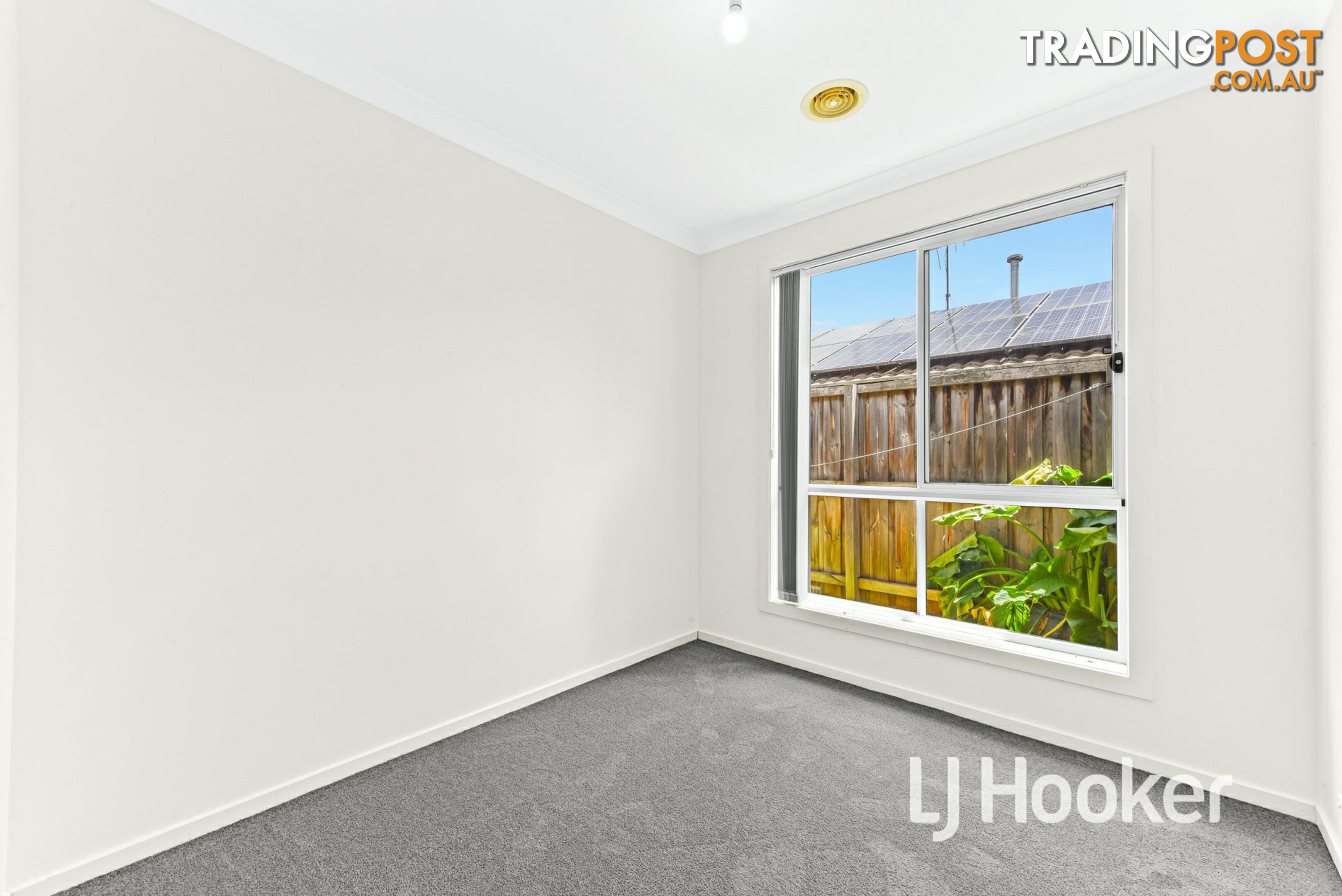 20 Kimberley Grove PAKENHAM VIC 3810