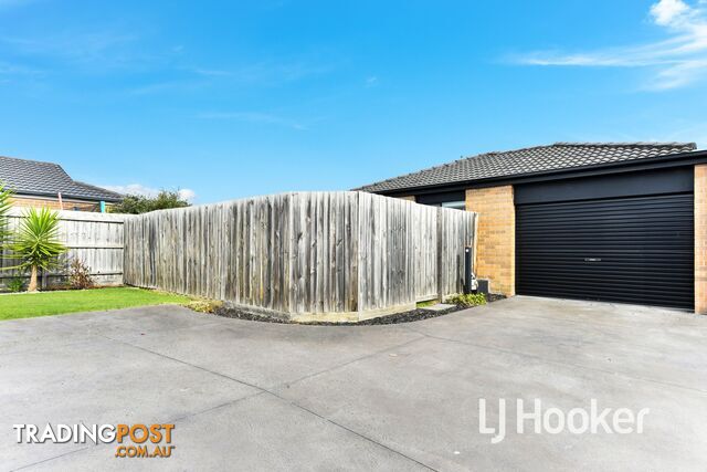 3/142 Toomuc Valley Road PAKENHAM VIC 3810