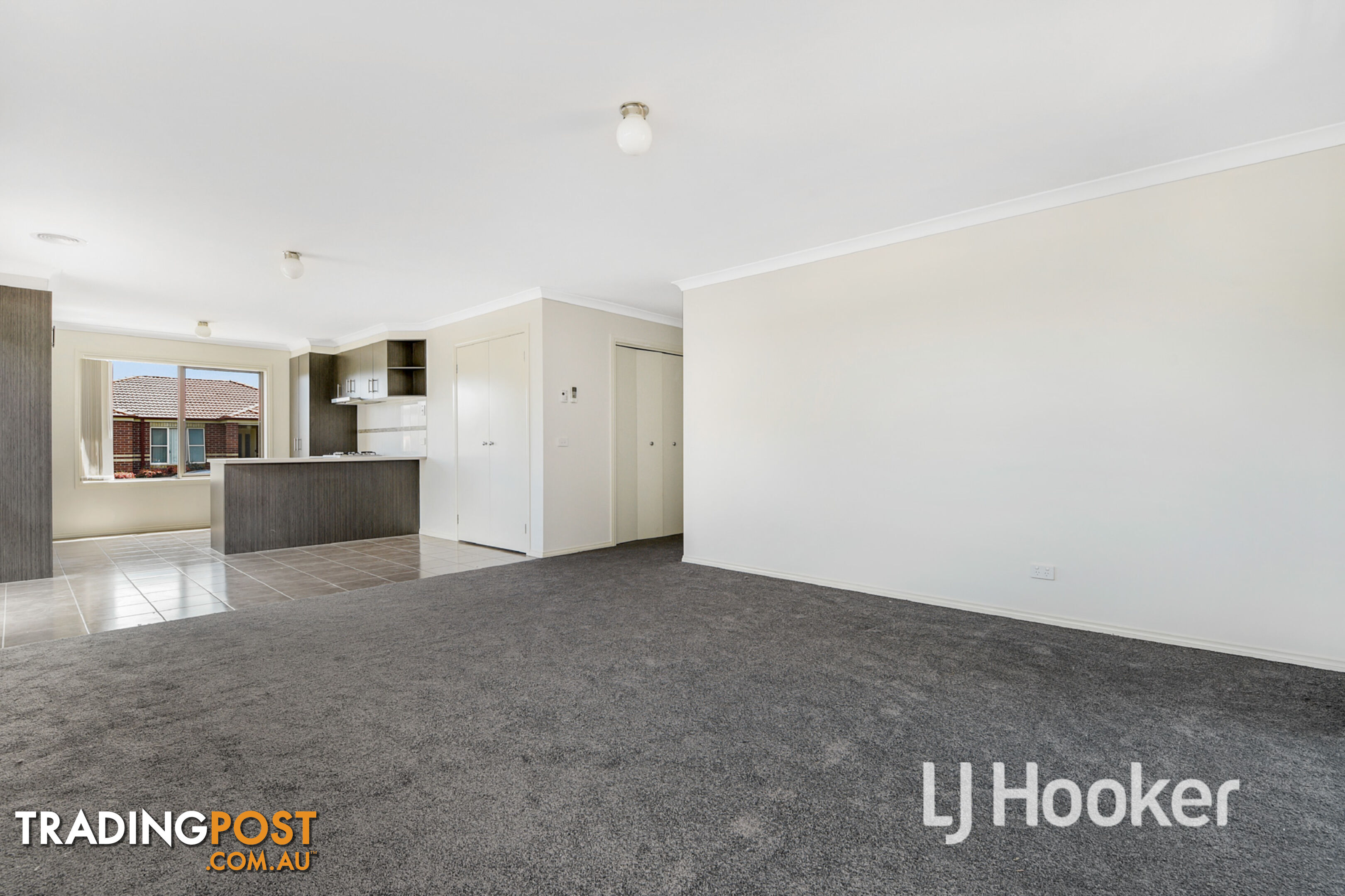 2 McClenaghan Place PAKENHAM VIC 3810