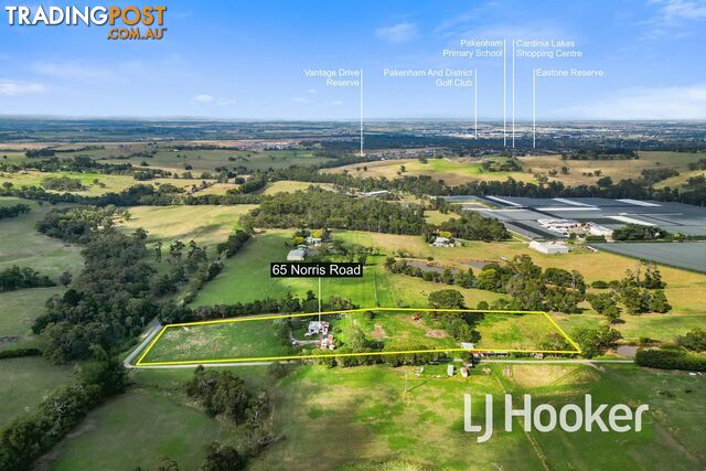 65 Norris Road PAKENHAM VIC 3810
