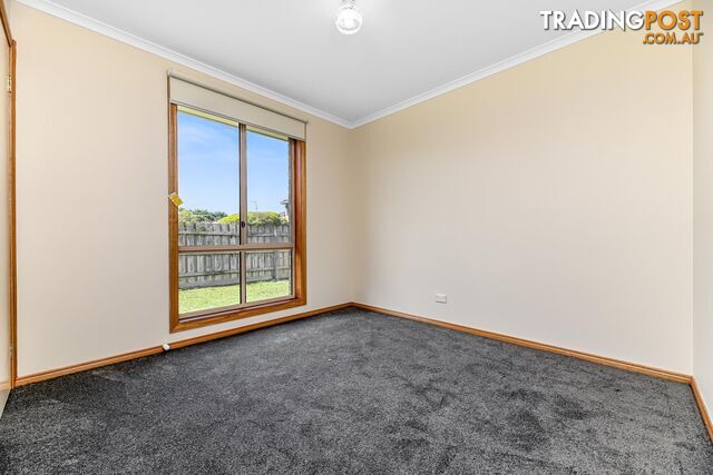 74 Pommel Street PAKENHAM VIC 3810