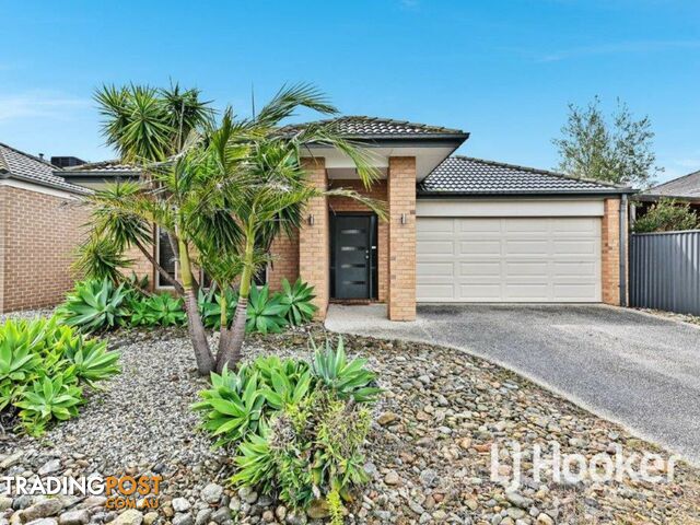 12 Bailey Place PAKENHAM VIC 3810