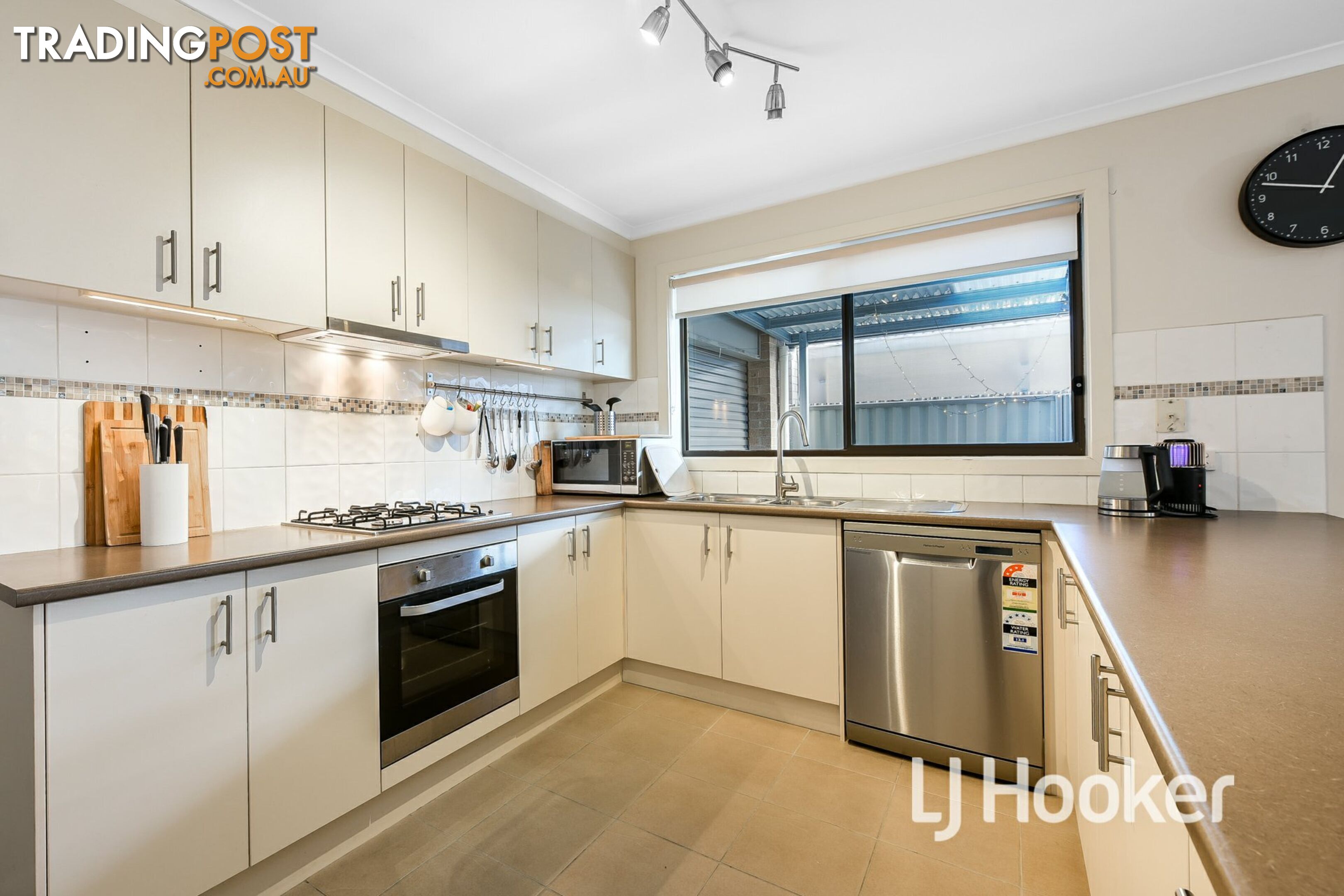 40 Edenbrook Circuit PAKENHAM VIC 3810