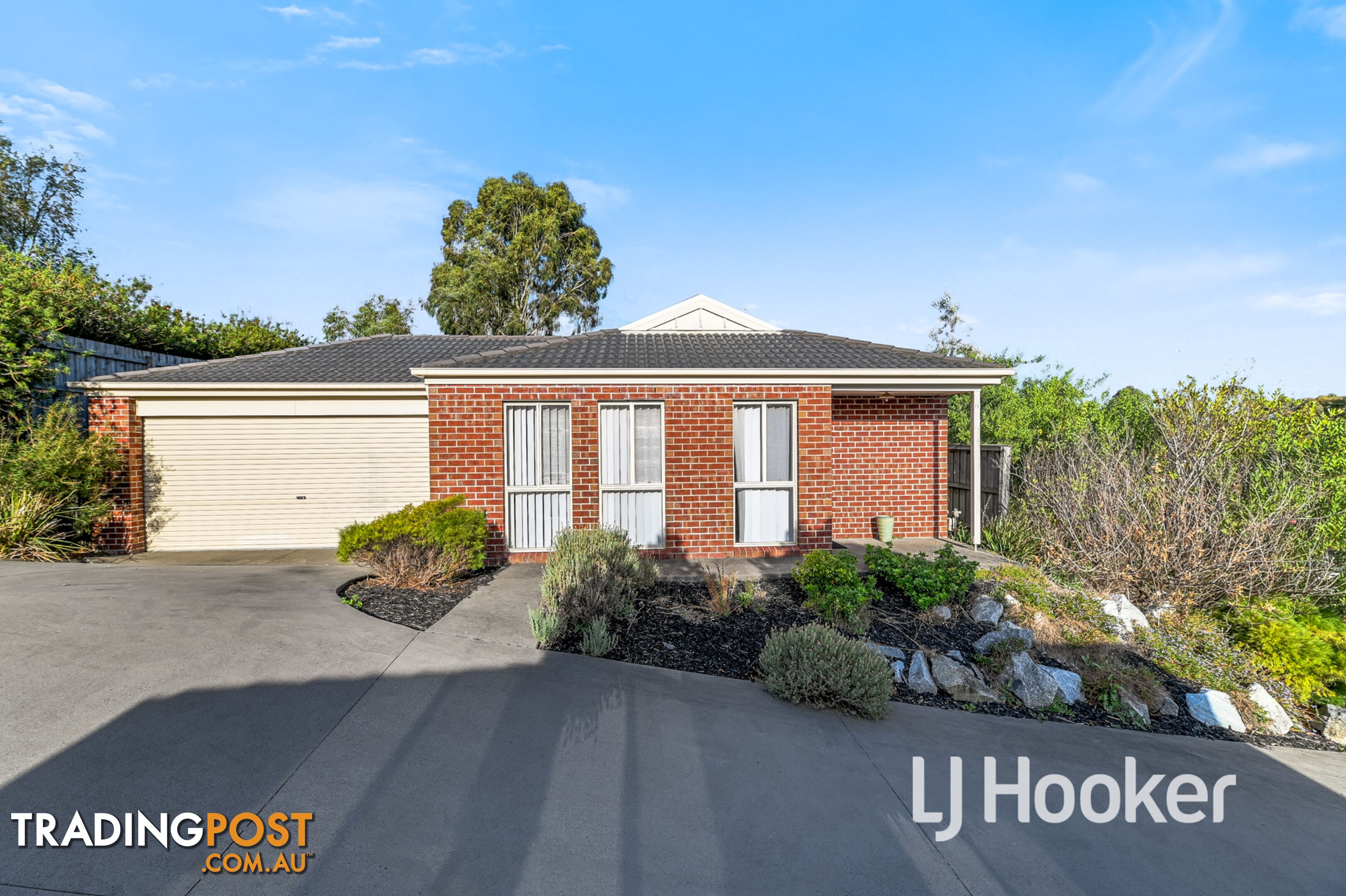 10/8 McClenaghan Place PAKENHAM VIC 3810