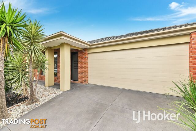 103 Henry Road PAKENHAM VIC 3810