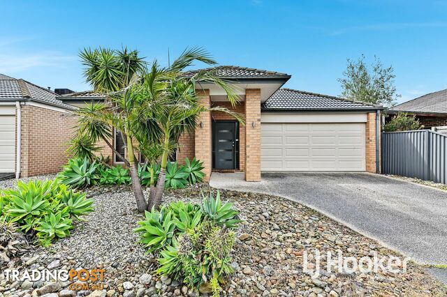 12 Bailey Place PAKENHAM VIC 3810