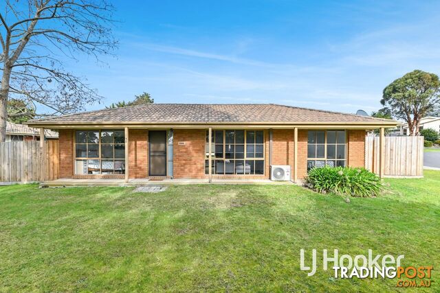 56 Duncan Drive PAKENHAM VIC 3810