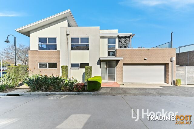 7 Sunline Terrace PAKENHAM VIC 3810