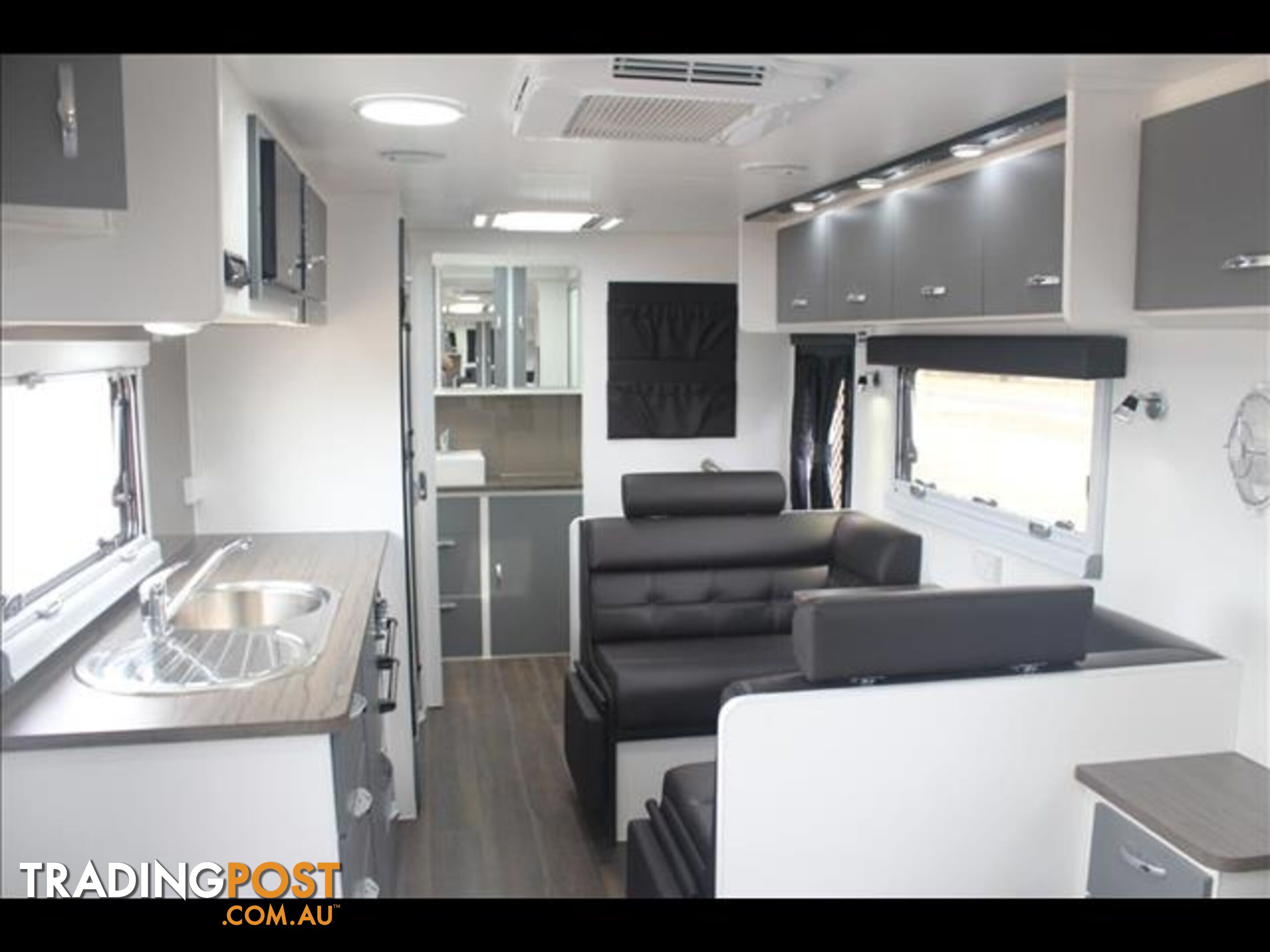 2019 23ft BLUE SKY TUSCANY ENSUITE CARAVAN