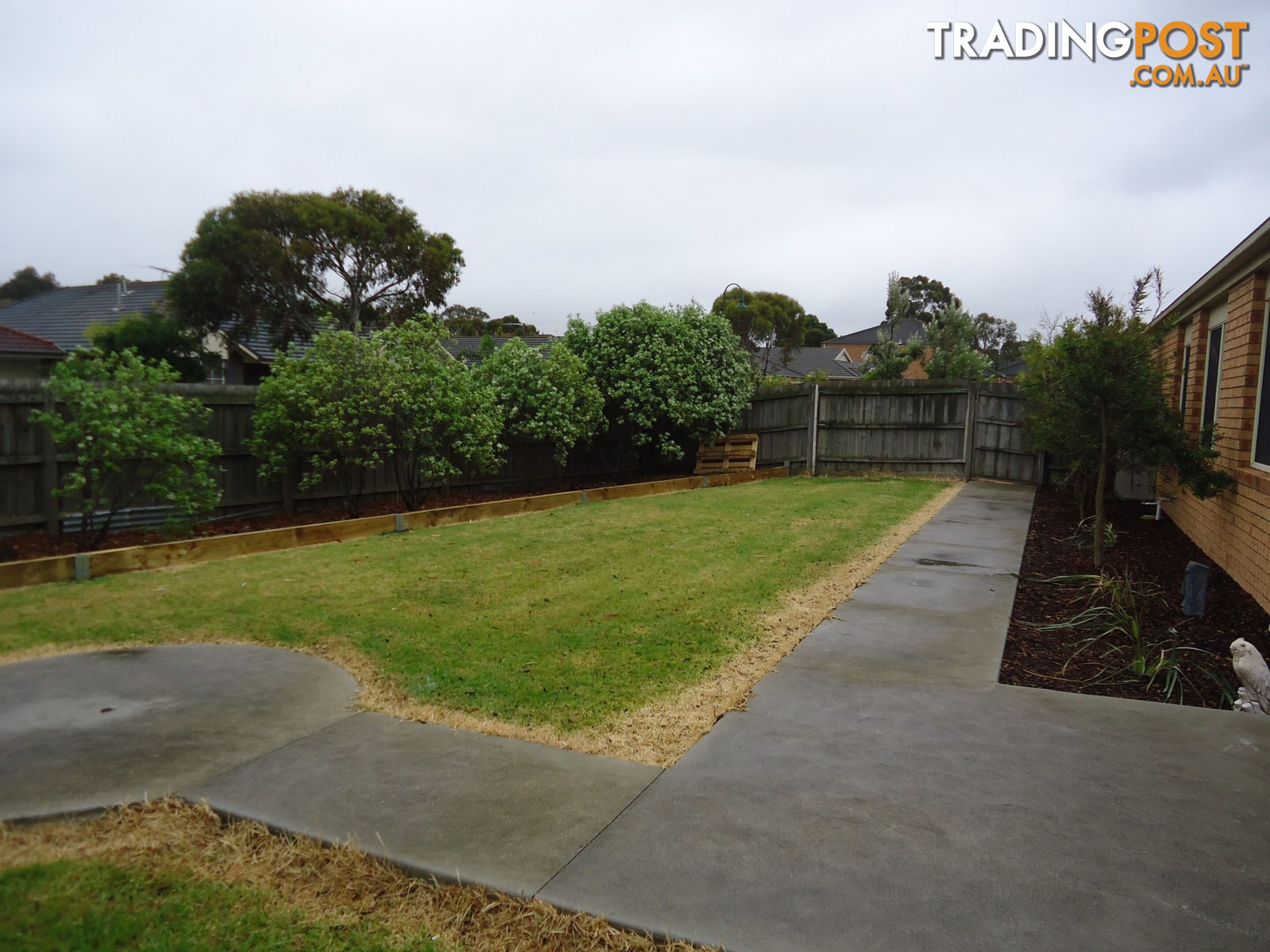 1 Hasluck Crescent LYNBROOK VIC 3975