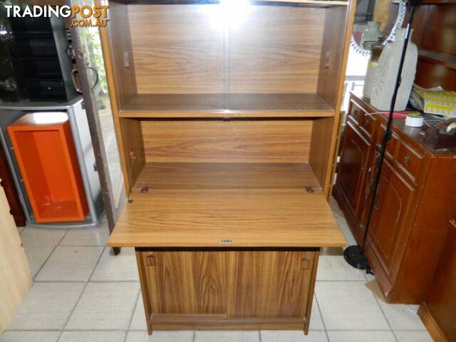 Retro Wooden Kitchen Hutch / Liquor Cupboard