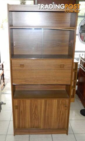 Retro Wooden Kitchen Hutch / Liquor Cupboard