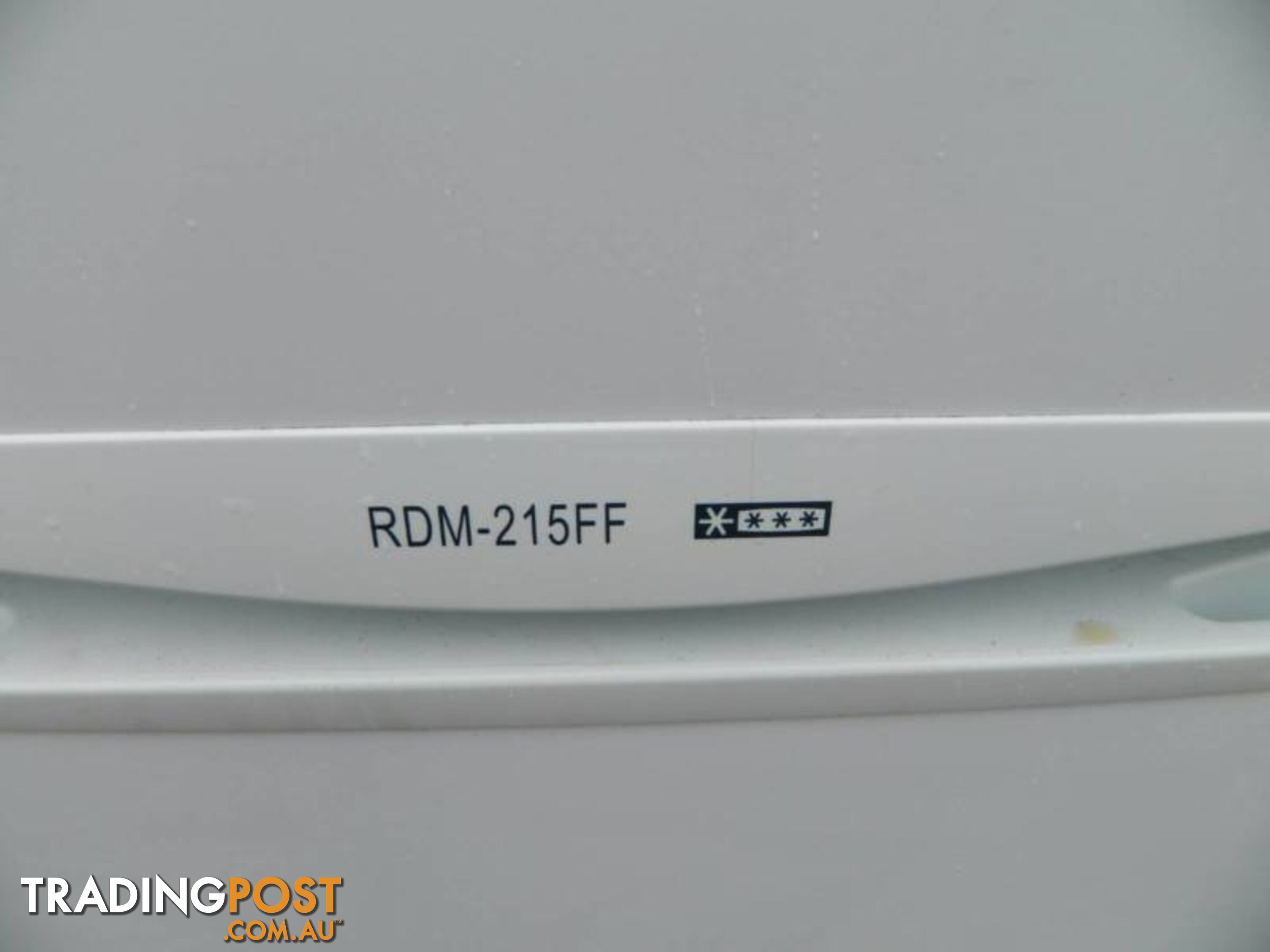 Lemair RDM-215FF 215L Fridge / Freezer