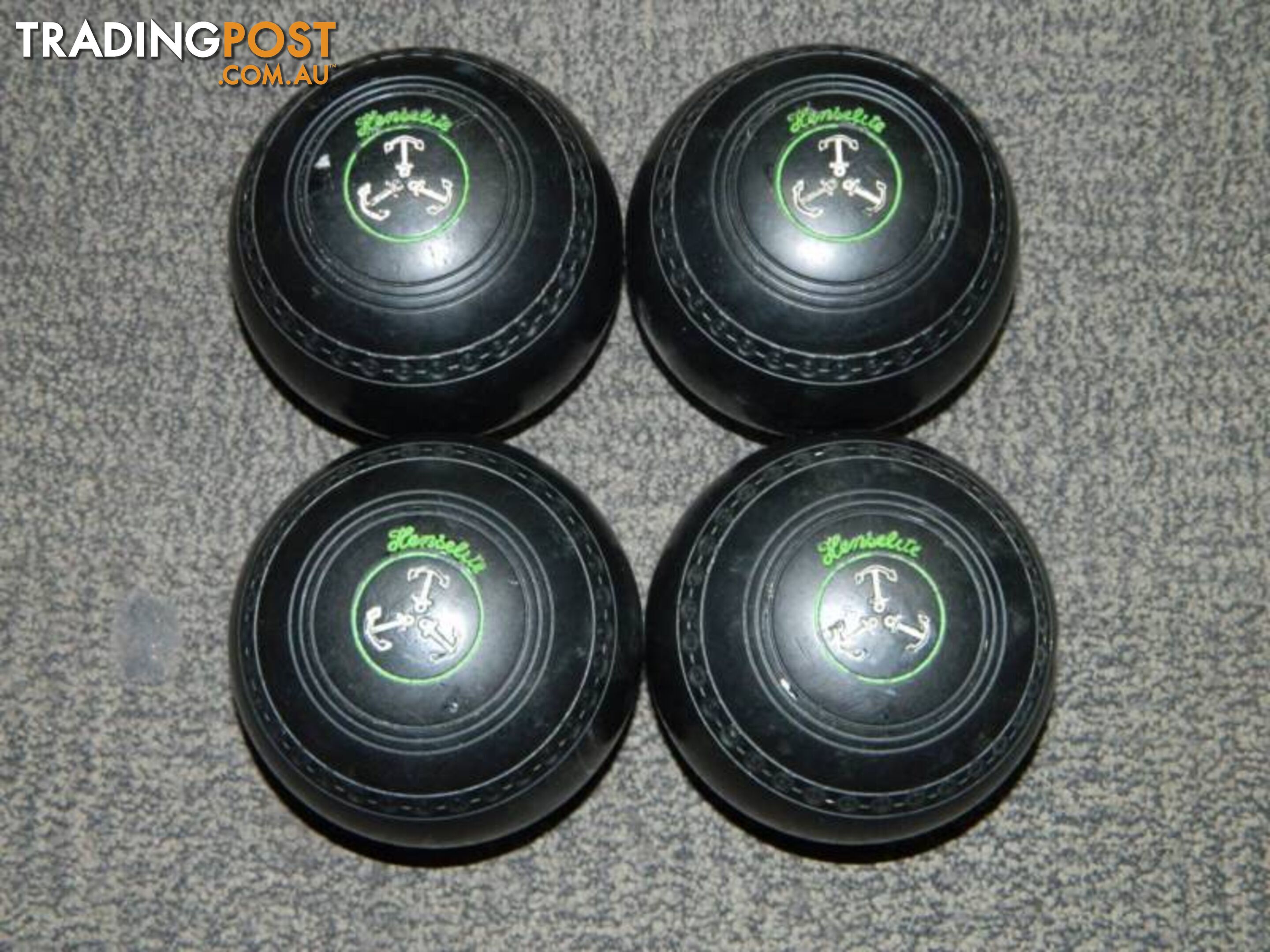 Set of 4 Henselite Master Deluxe Size 4 Lawn Bowls