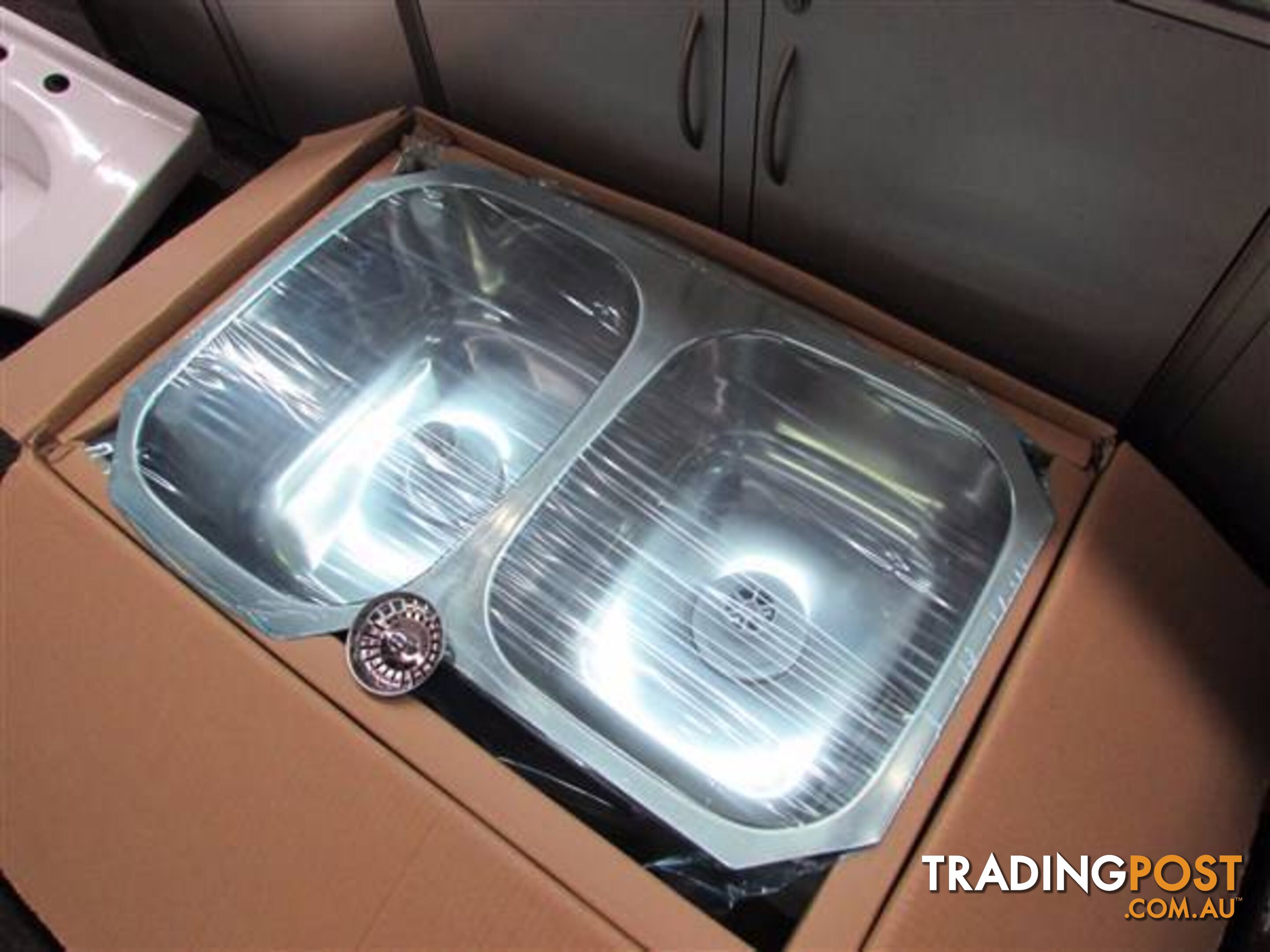 Brand New In Box Undermount Stainless Steel Double Bowl Sink !!!