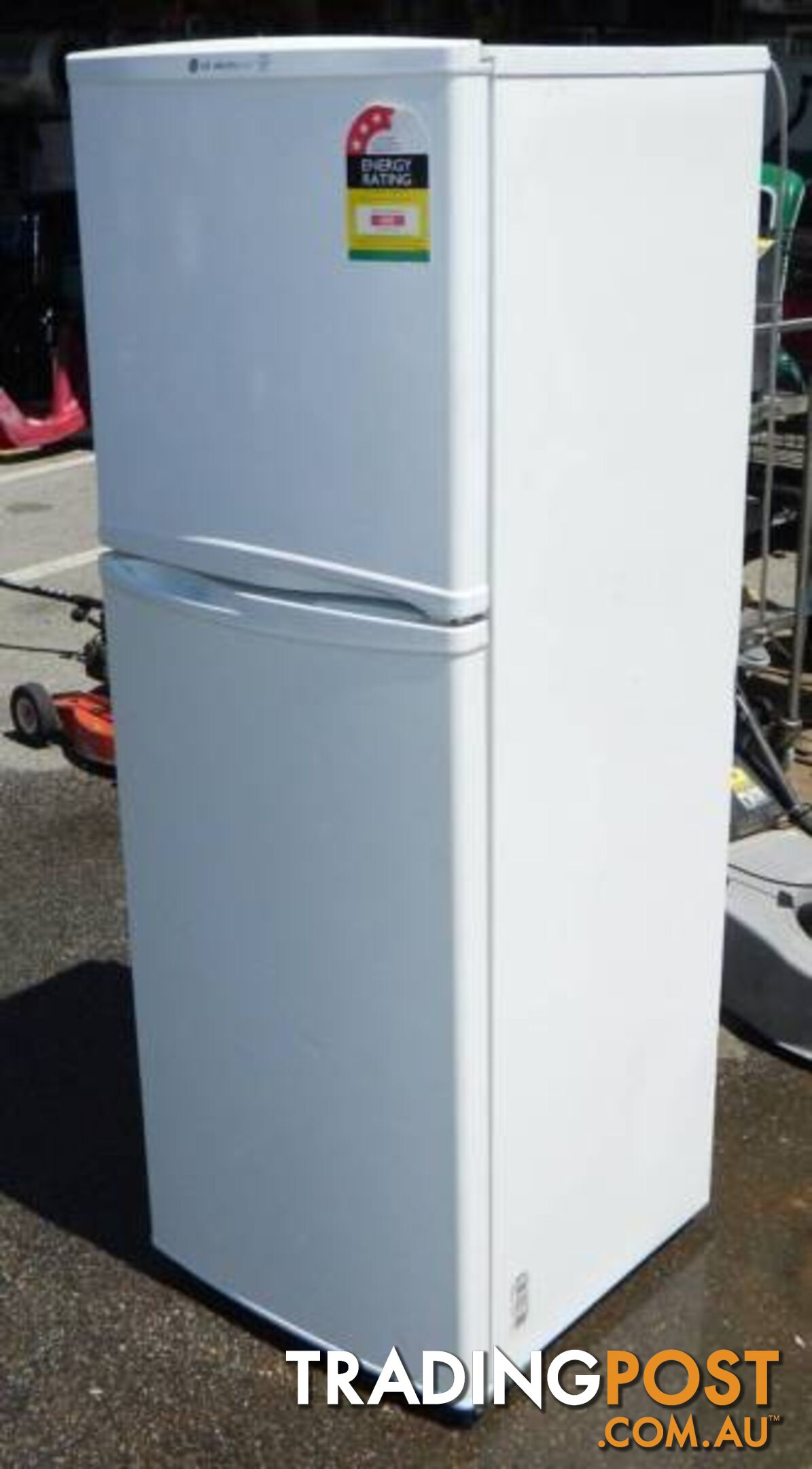 Modern LG 234L Fridge Freezer, GN-234SQA