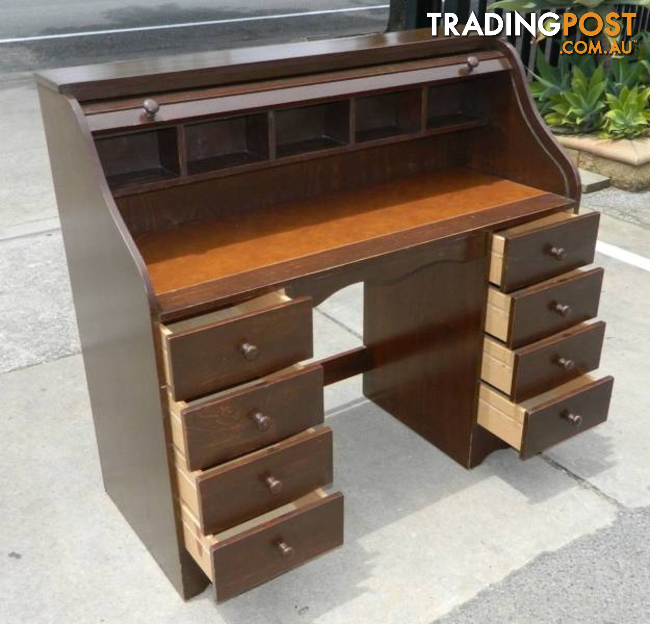 Retro Wooden Roll Top Desk !!!