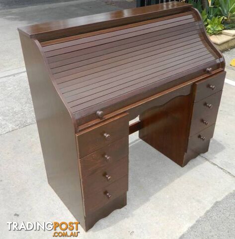Retro Wooden Roll Top Desk !!!