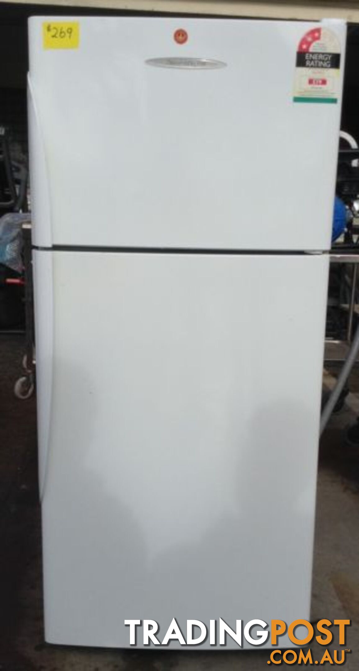 Fisher and Paykel 329L ActiveSmart Fridge Top Freezer