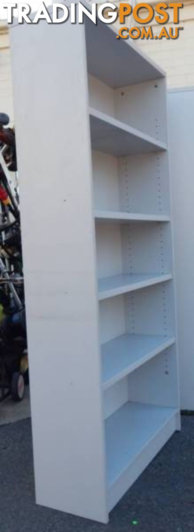 Bookshelves - bookcases - light grey - sturdy - adjustable