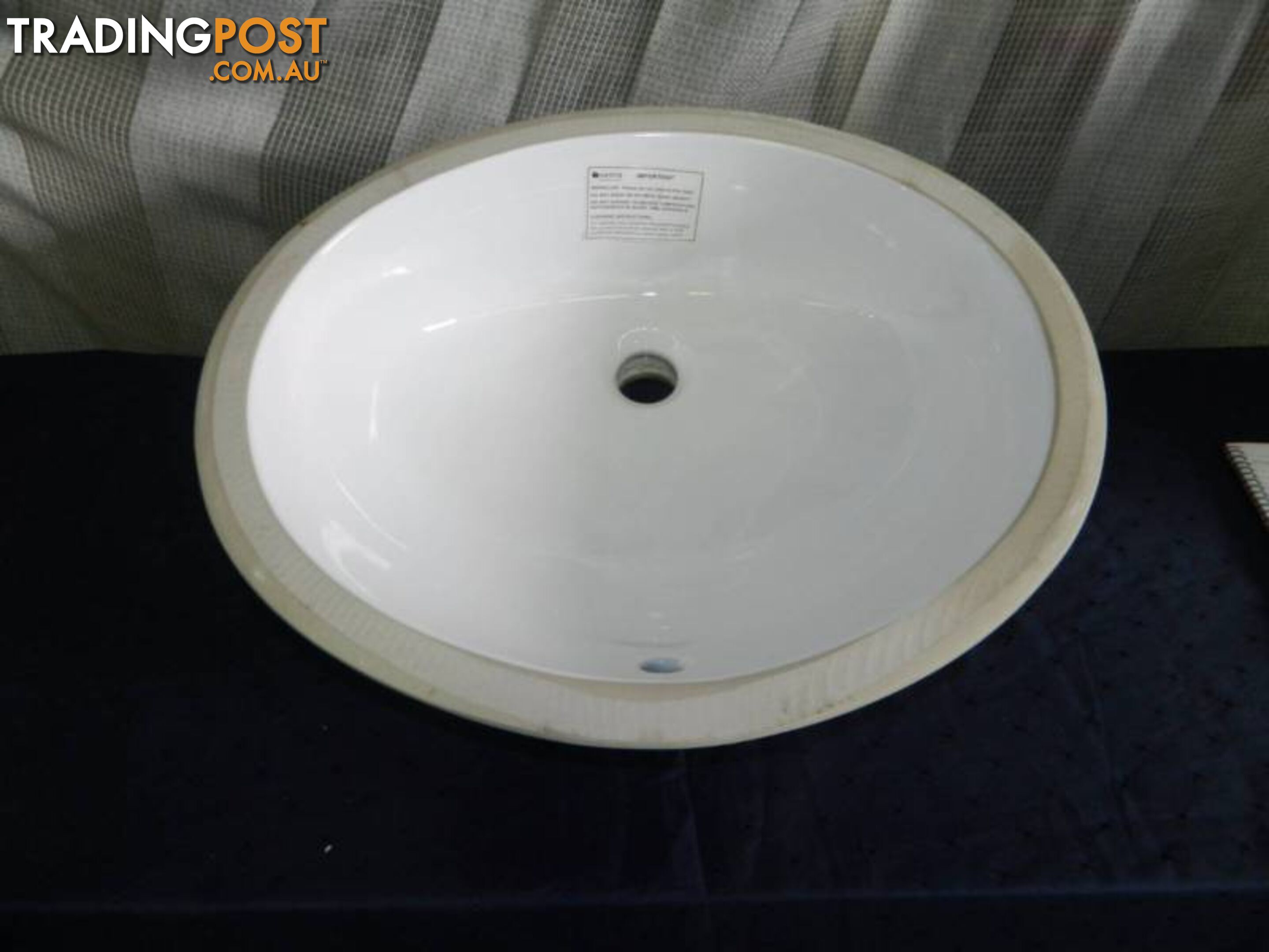 Seima Ceramic Oval Hand Basin , Good Condition !!!