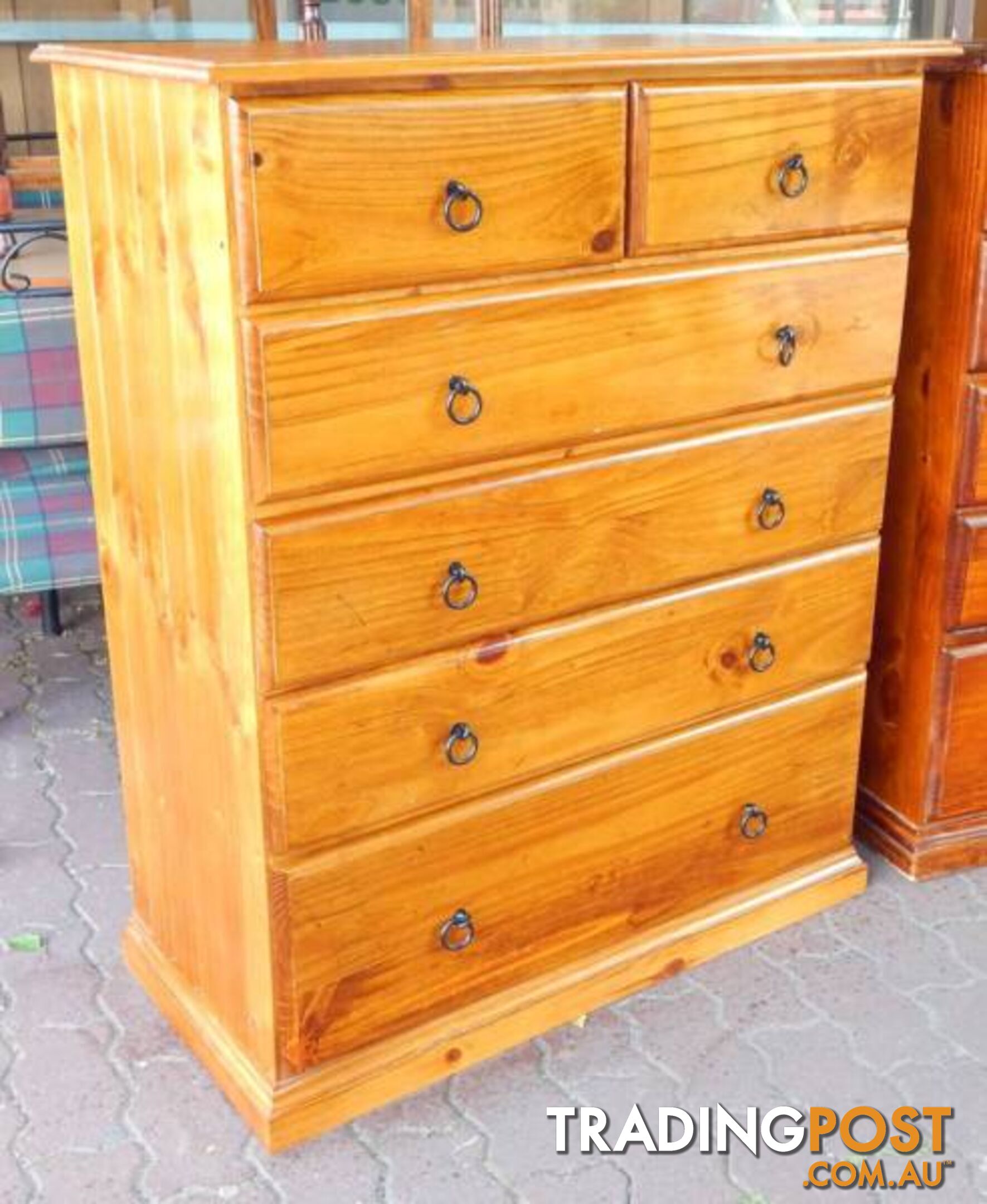 WOODEN CHEST OF DRAWERS 4 LARGE 2 SMALL DRAWERS SOLID TIMBER FAB!