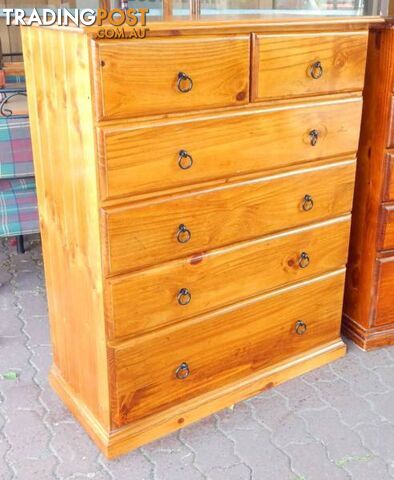 WOODEN CHEST OF DRAWERS 4 LARGE 2 SMALL DRAWERS SOLID TIMBER FAB!